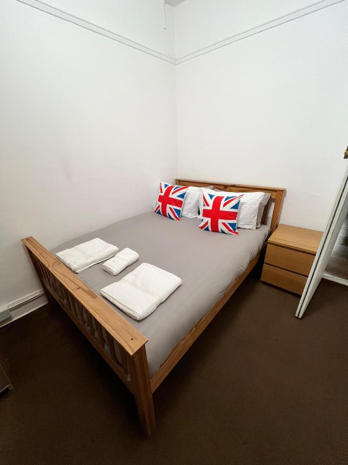 לונדון Islington Budget Guesthouse מראה חיצוני תמונה