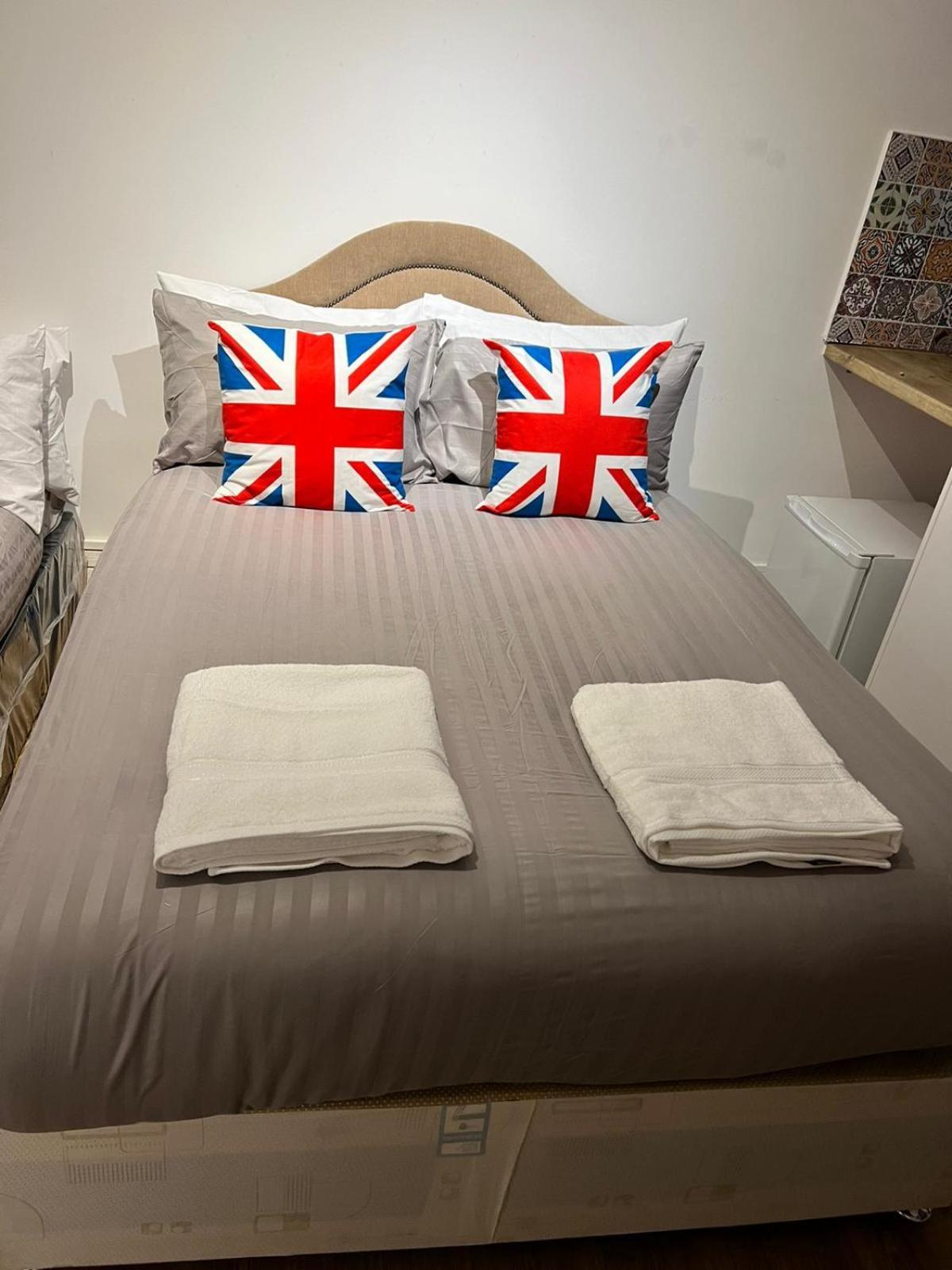 לונדון Islington Budget Guesthouse מראה חיצוני תמונה